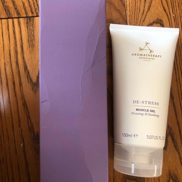 Aromatherapy Associates London De-stress Muscle Gel 150ml note the wear to box - Picture 4 of 9